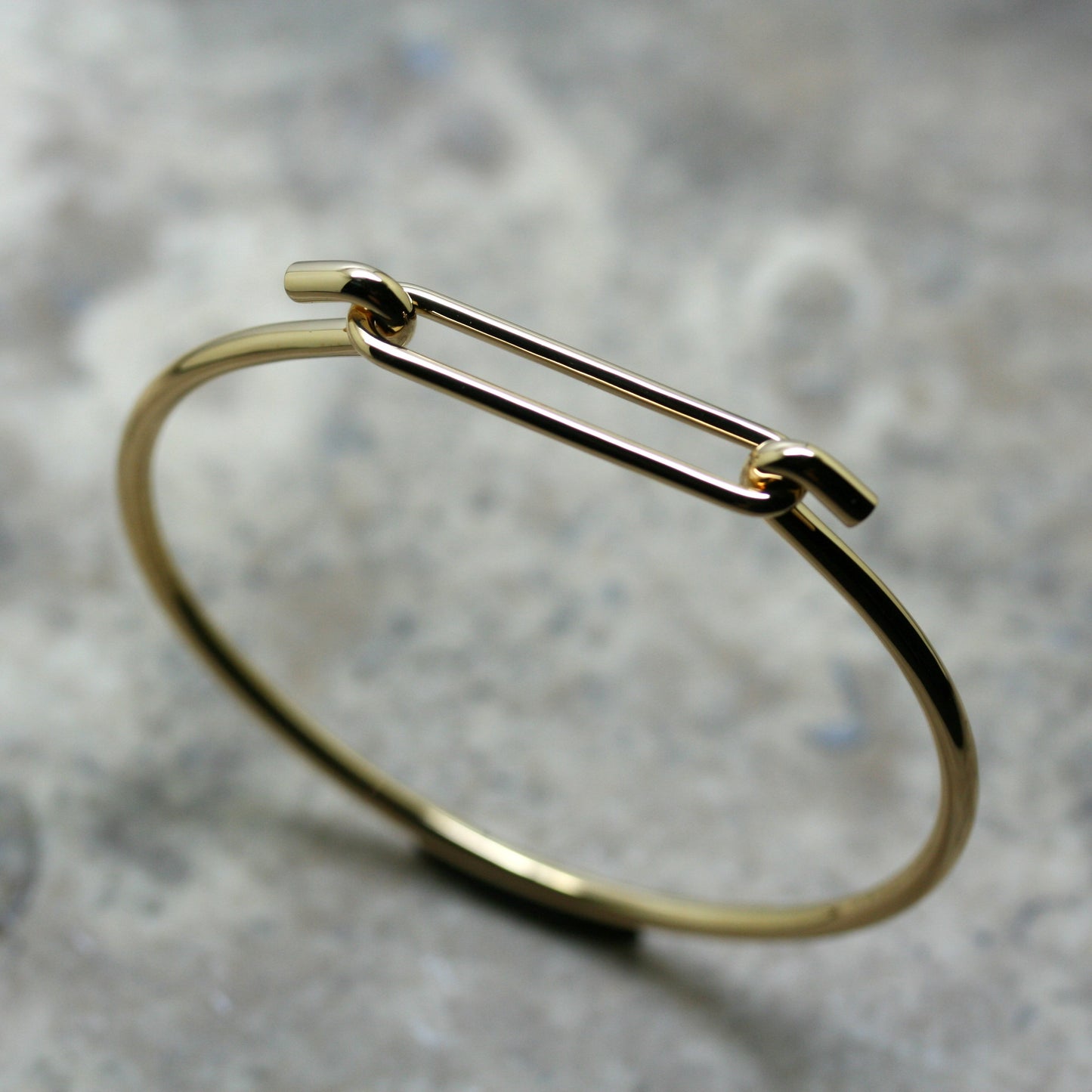 STOCKERT 18ct Yellow Gold 'The Hook' Bangles