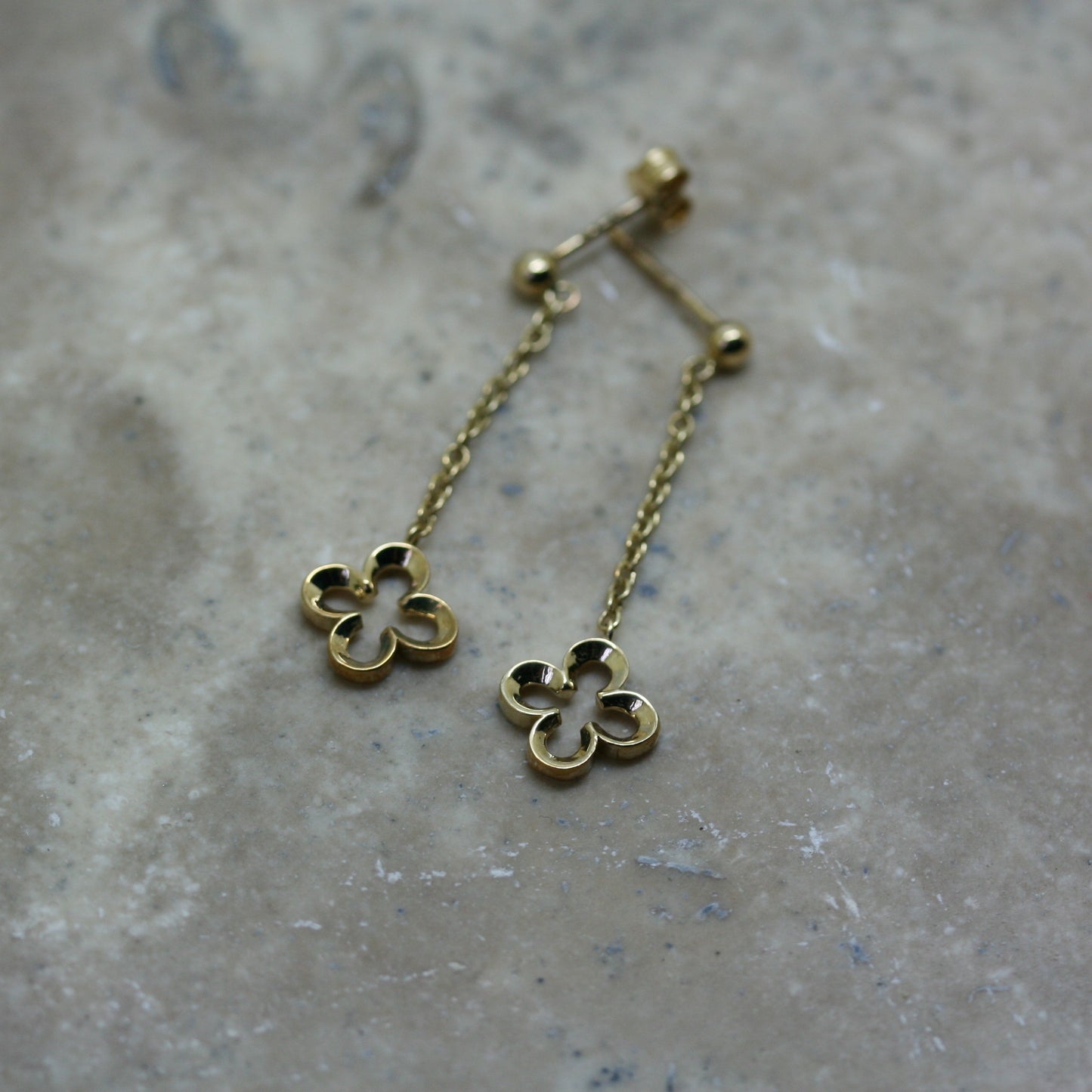 STUBBS 9CT Yellow Gold Stud Drop Quartrefoil Earrings