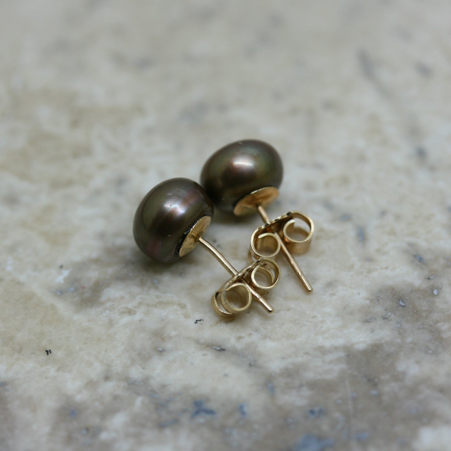 RAW Chocolate Brown Freshwater Button Pearl Earstuds