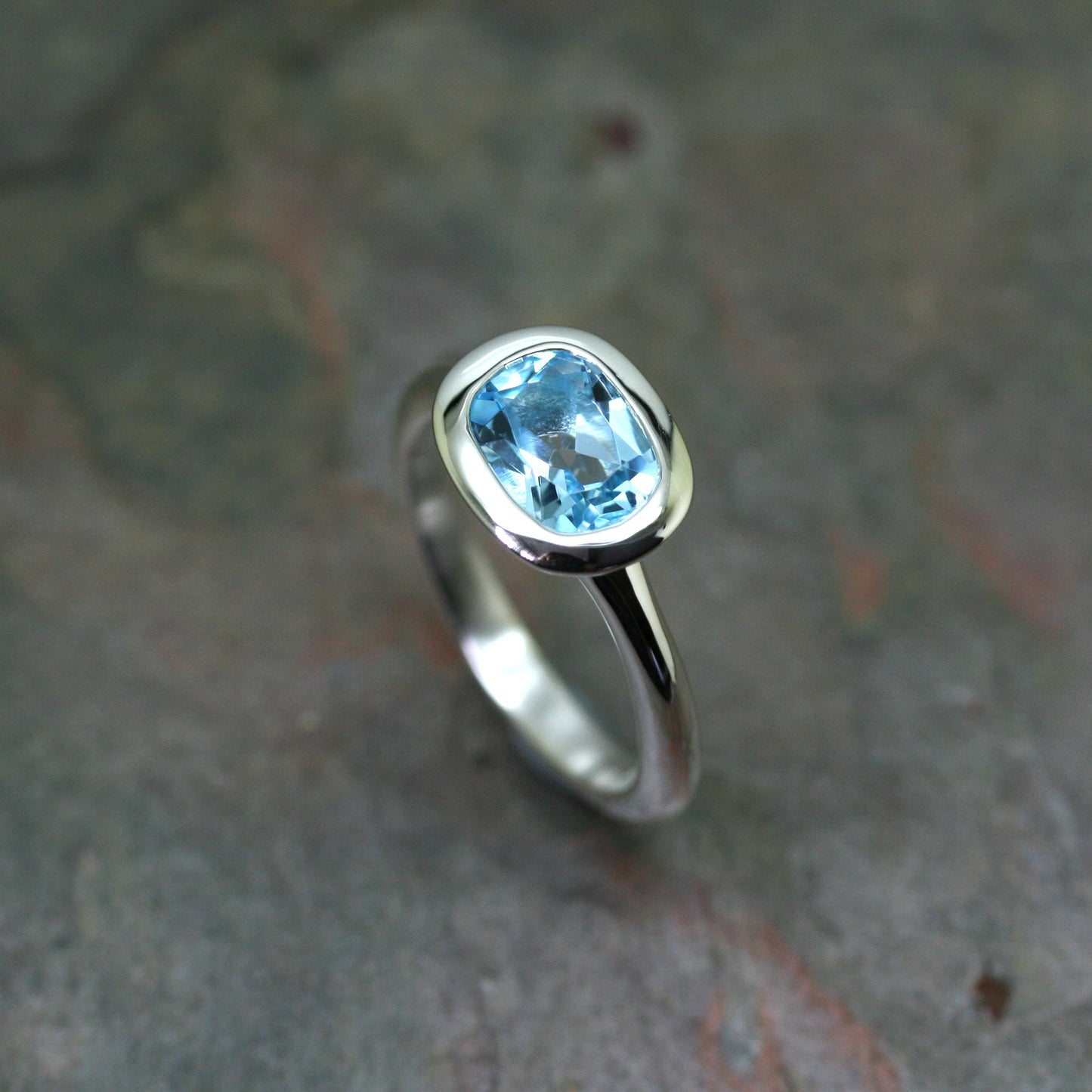 QUINN Silver Blue Topaz Ring