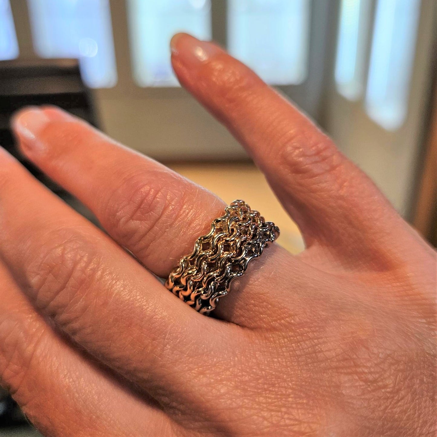 ADAM 18ct Gold 'Nestle' Ring