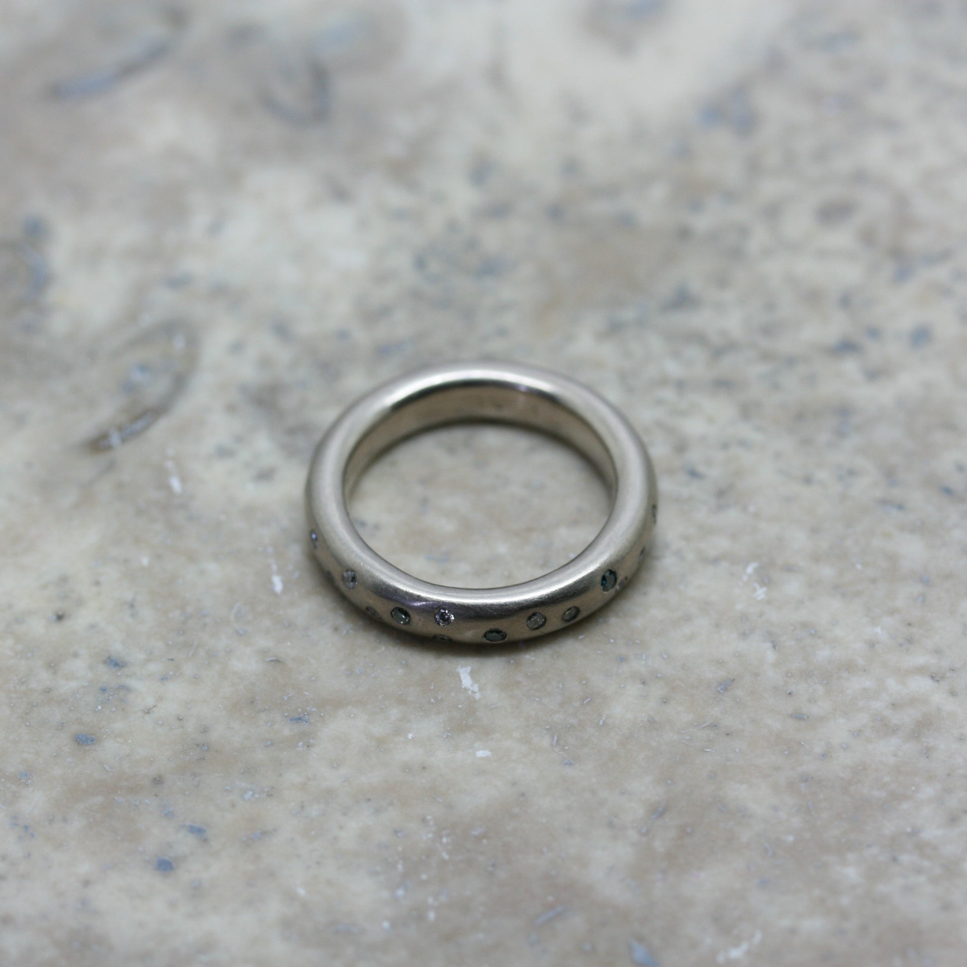 ADAM 18ct White Gold 'Spotty' Ring with Blue & White Diamonds