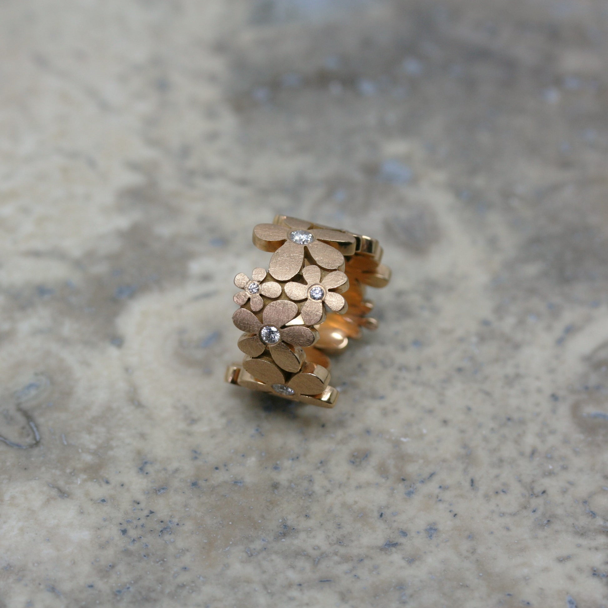 SCHNIDER & HAMMER 18ct Rose Gold & Diamond 'Flower' Ring
