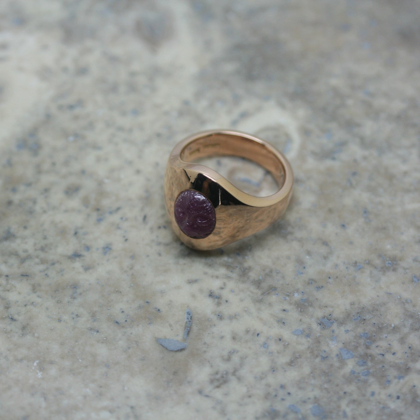 ADAM 18ct Rose Gold Cigar Band Ring Set with Carved Ruby