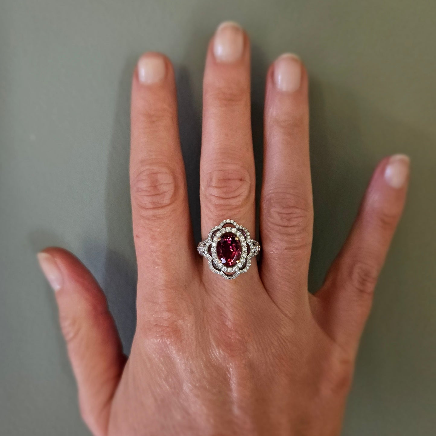 SOLEY 18ct White Gold or Platinum 'Scallop' Diamond Dress Ring