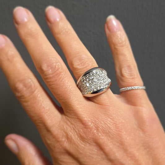 SOLEY Platinum Diamond 'Concave' Ring
