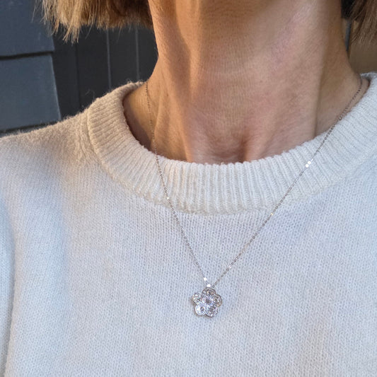 SOLEY 18ct White Gold & Diamond 'Flower' Pendant