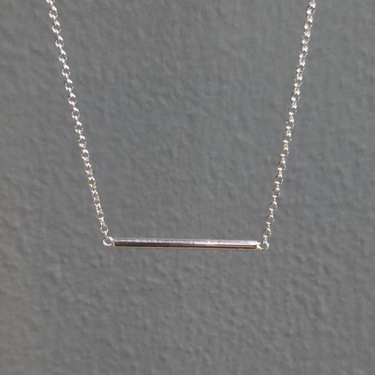 9CT White Gold Round Bar Necklace