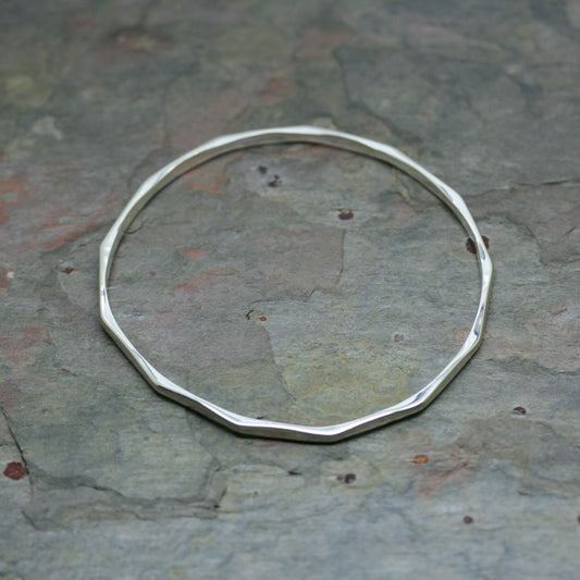 CURT Silver Faceted Bangle