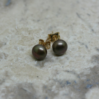 RAW Chocolate Brown Freshwater Button Pearl Earstuds