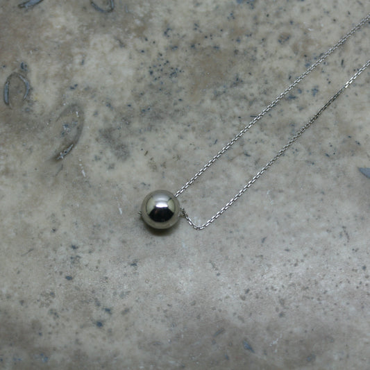 S & Co 9ct Gold 'Pea' Necklace