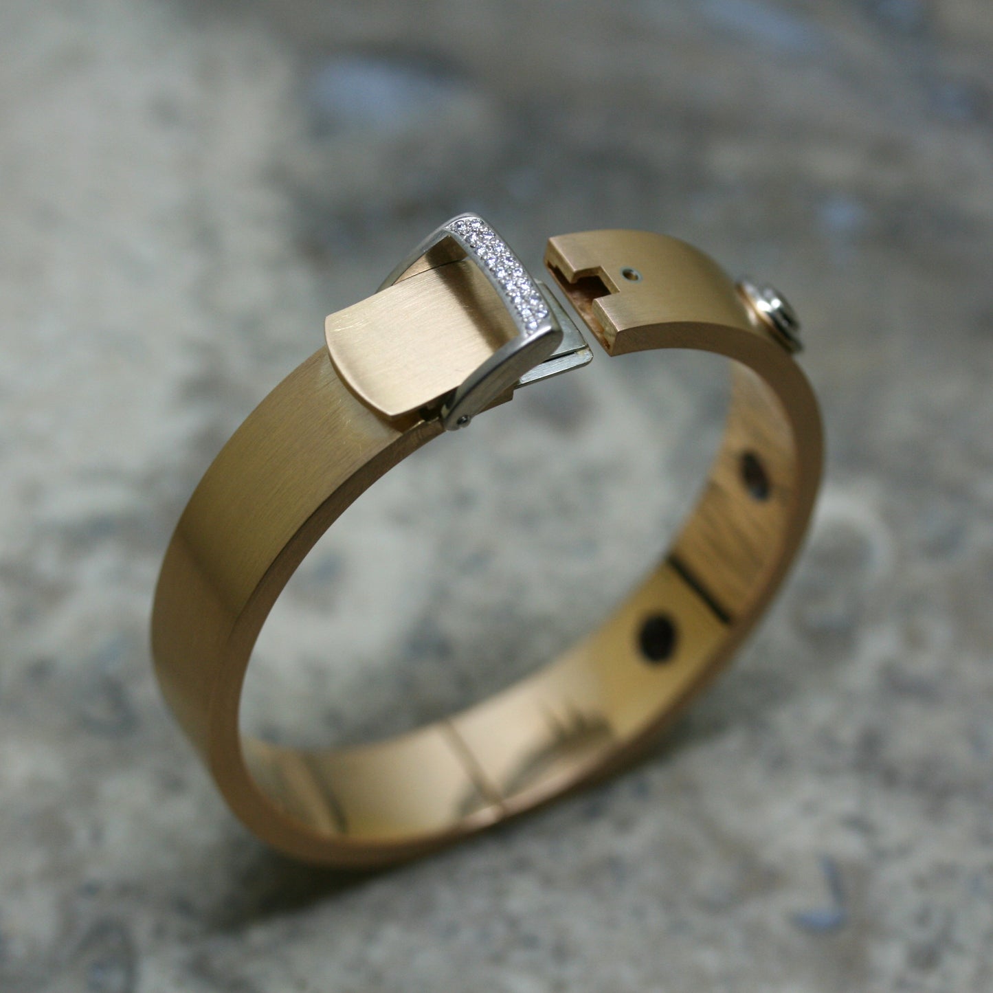 ADAM 18ct Rose Gold & Pink Spinel & Diamond 'Strap' Bangle