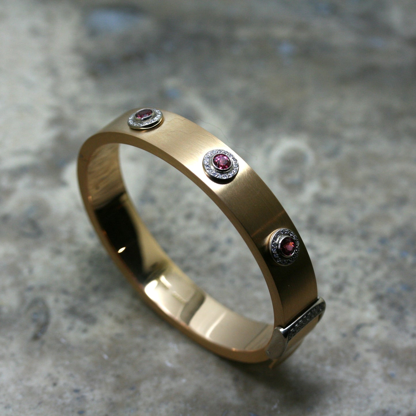 ADAM 18ct Rose Gold & Pink Spinel & Diamond 'Strap' Bangle