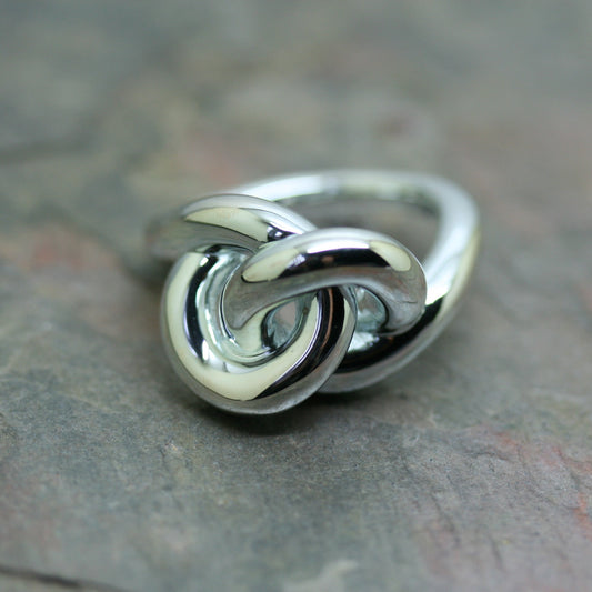 QUINN Silver Intertwined Ring