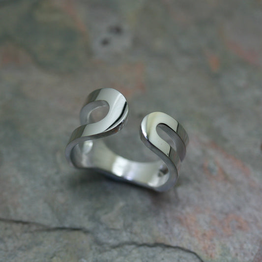 QUINN Silver 'Loops' Ring