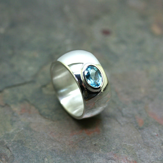QUINN Wide Silver Blue Topaz Ring