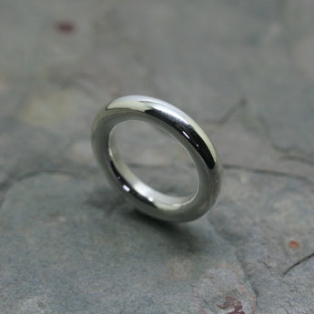 QUINN Silver 'The Round' Ring