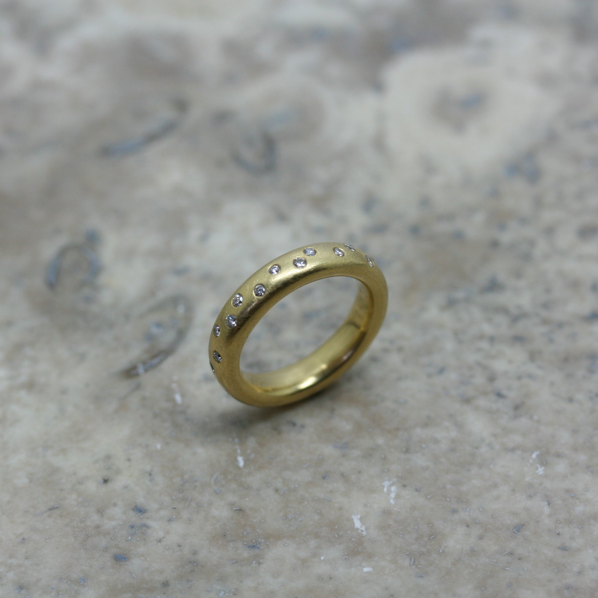 ADAM 18ct Yellow Gold & Diamond 'Spotty' Ring